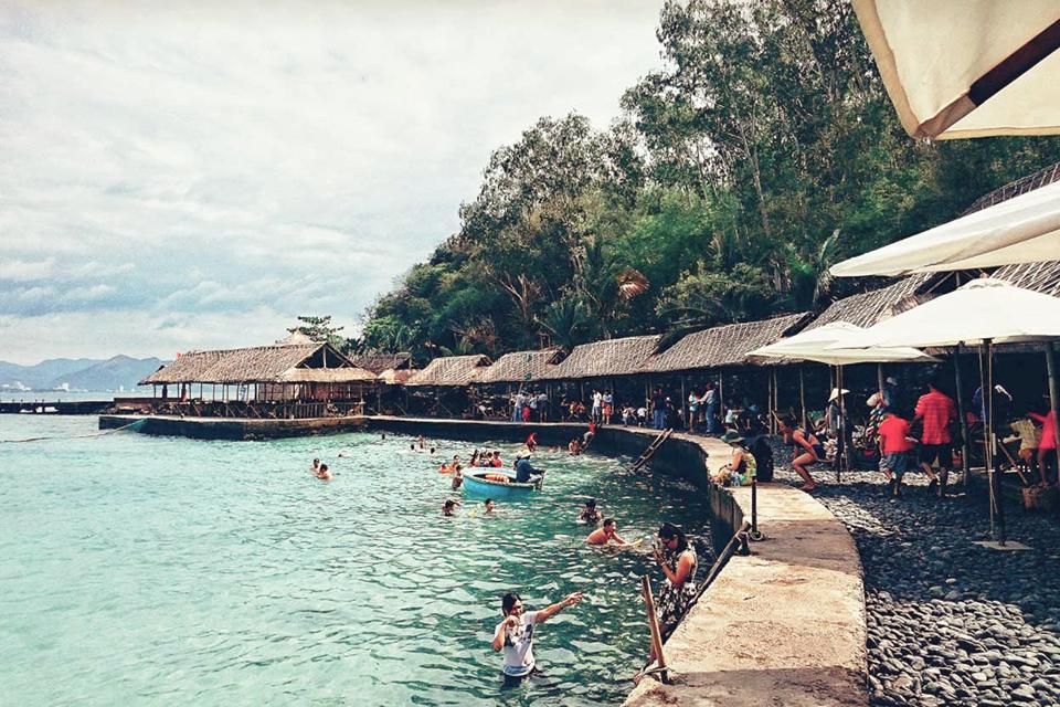 nha-trang-tri-nguyen-aquarium-1con-se-tre-village-nha-trang-islands-and-snorkeling-tour-full-day-3