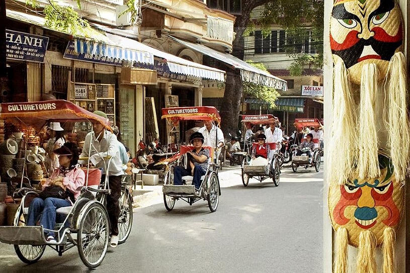 cyclo-around-hanoi-1