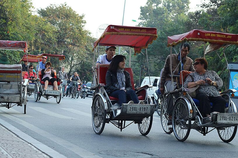 cyclo-around-hanoi-2
