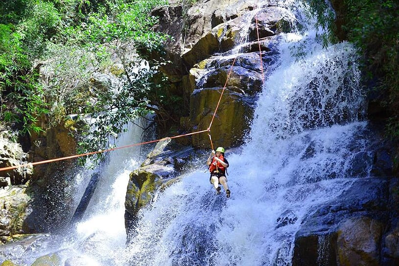 da-lat-waterfall