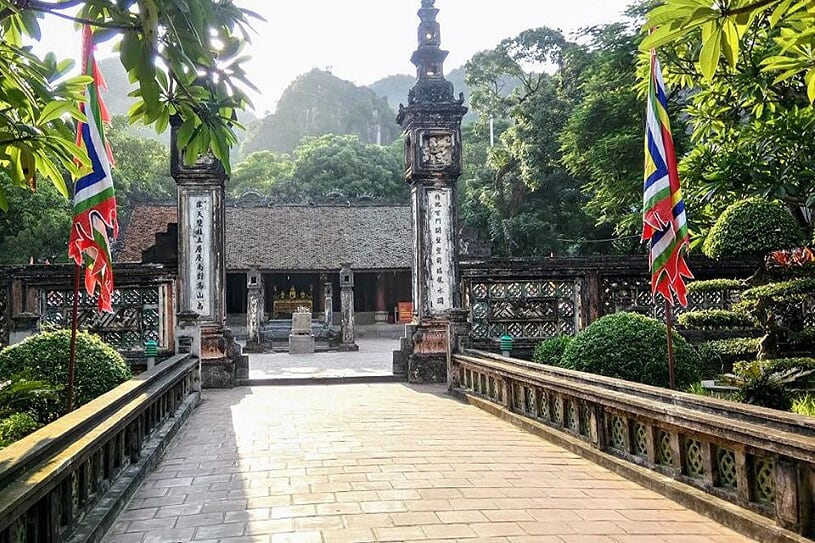 dinh-and-le-temple