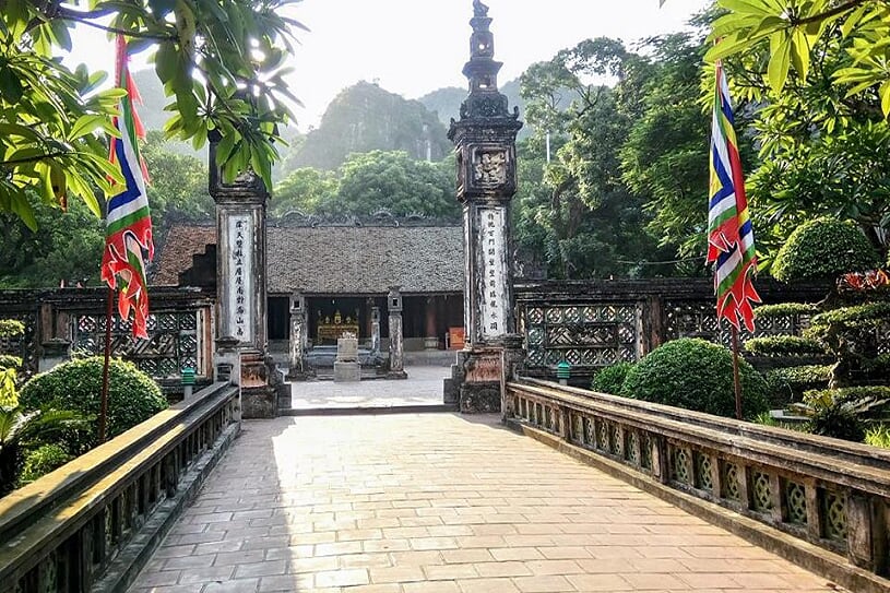 dinh-and-le-temple