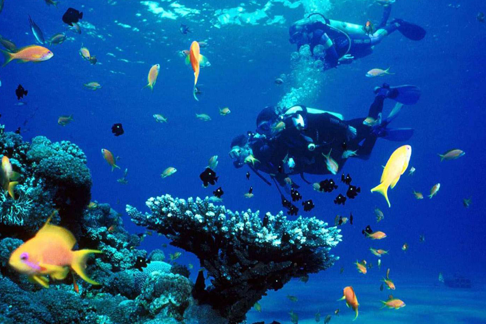 diving-phu-quoc-adventure-boat-tour-1