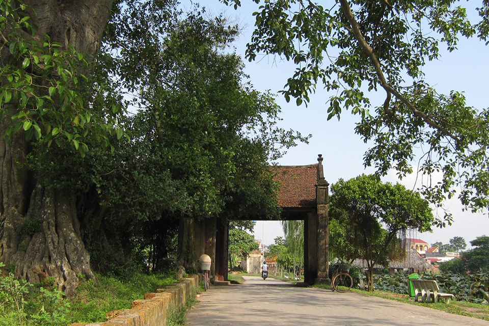 thay-pagoda-tay-phuong-pagoda-duong-lam-village-full-day-private-2