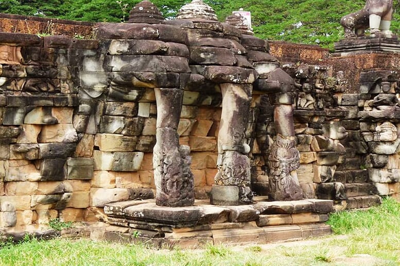 highlights-of-laos-cambodia-9-days-elephant-terrace-4