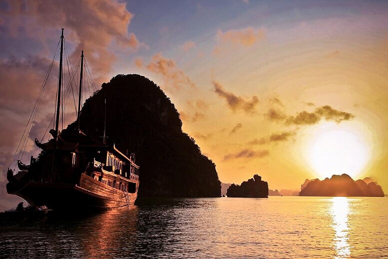 luxury-halong-sapa-from-hanoi-6-days-package-5