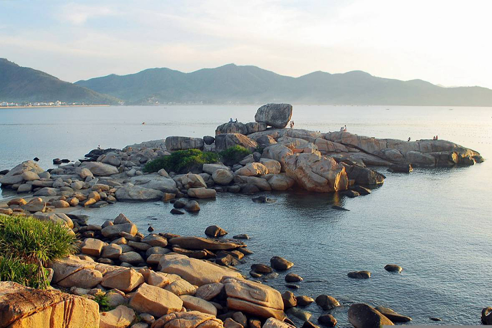 960-hon-chong-nha-trang