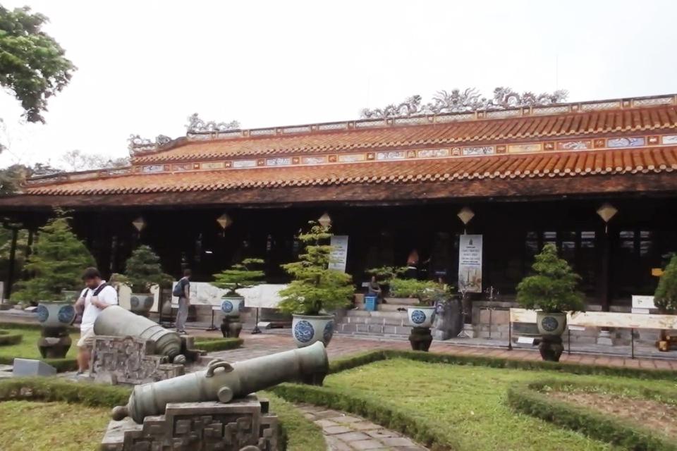 glimpse-tour-of-hue-half-day-4