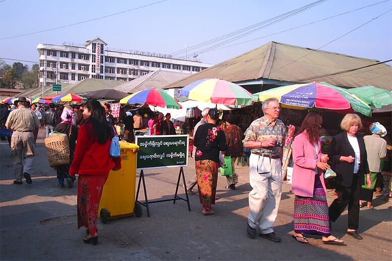 yangon-bago-yangon-3-days-2-nights-kyaing-tong-myoma-market-7