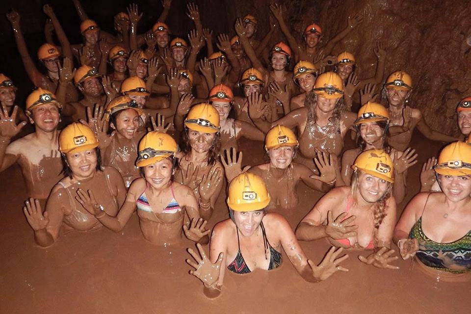 960-mud-bath-in-dark-cave