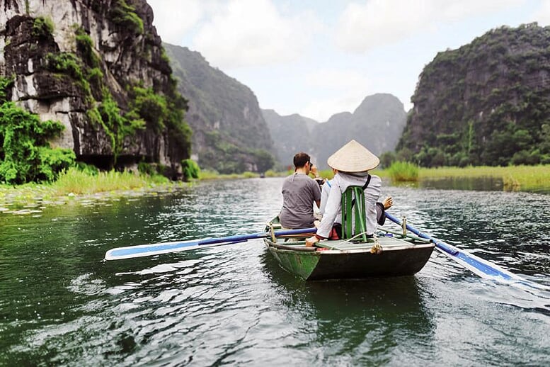 hanoi-ninh-binh-halong-6-days-1