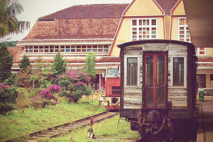 old-train-station-3