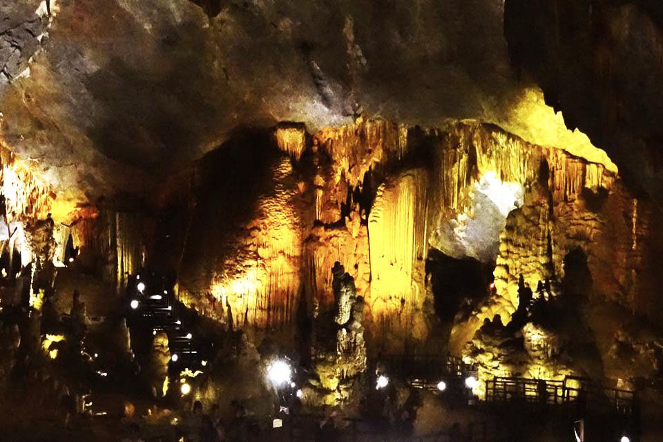 960-paradise-cave-tour