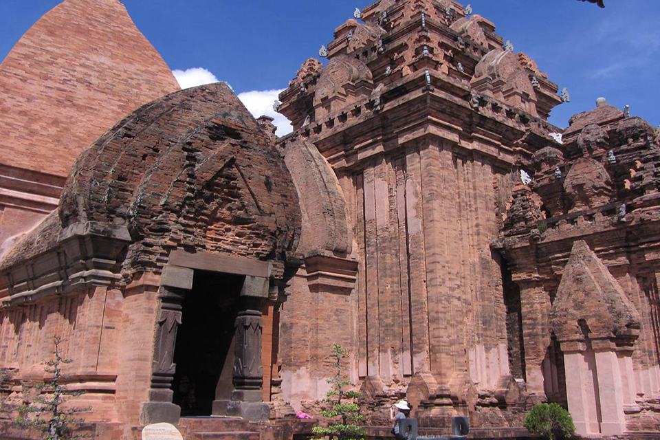 po-nagar-cham-tower