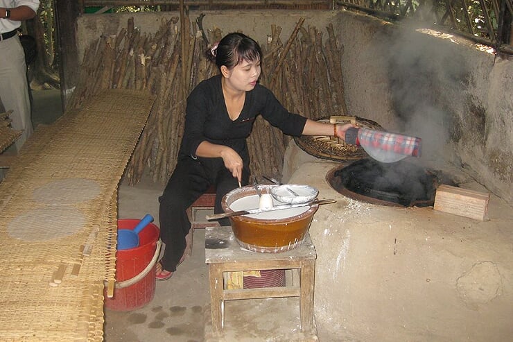 rice-paper-by-hand