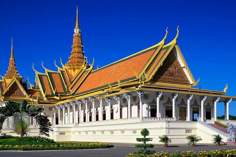 gecko-eyes-cruise-saigon-phnom-penh-3-days-6