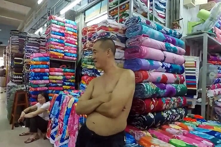 fabric-market-2
