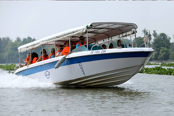 speed-boat