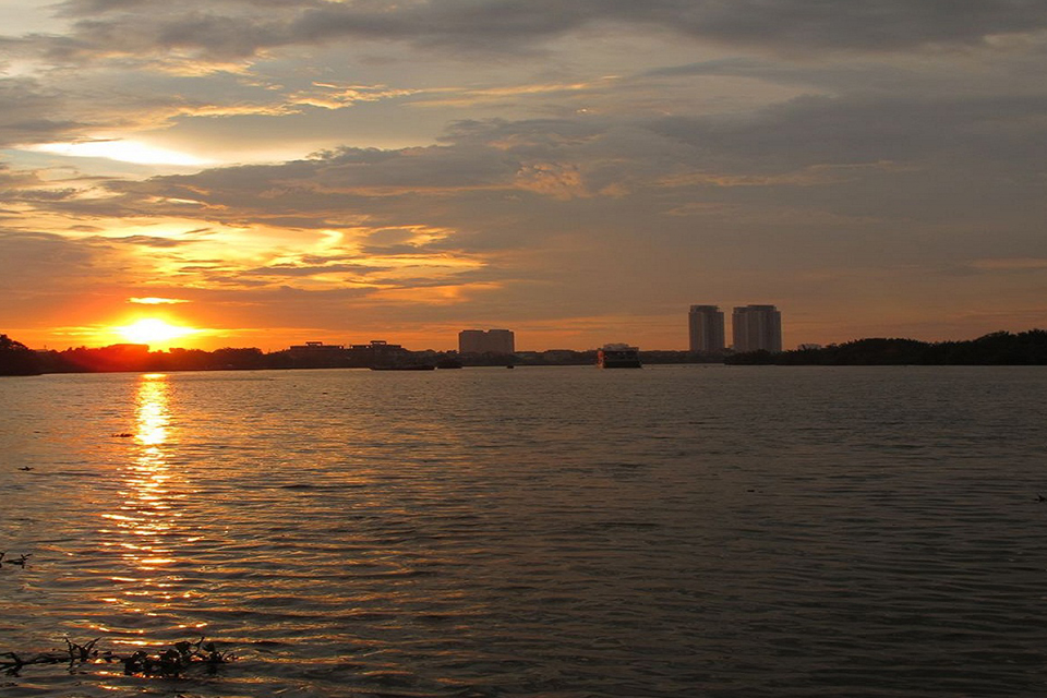 sun-set-ho-chi-minh-&canals-boat-tour-5
