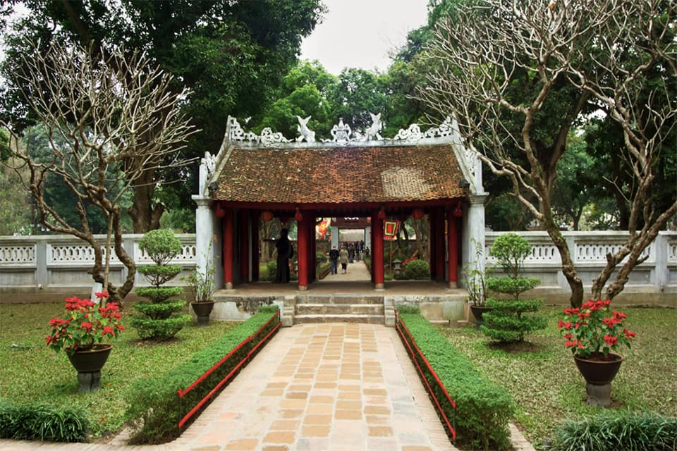 authentic-vietnam-cambodia-18-days-1