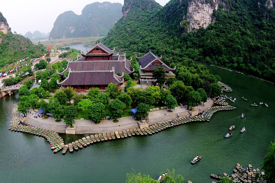 bai-dinh-pagoda-trang-an-cave-full-day-4