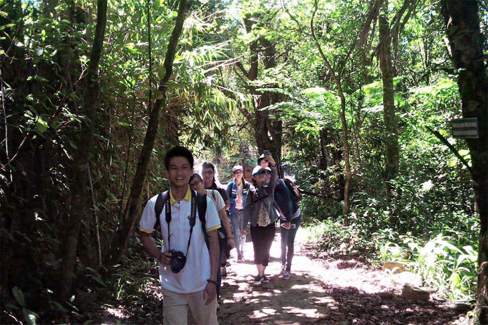 960-trekking-bach-ma-national-park