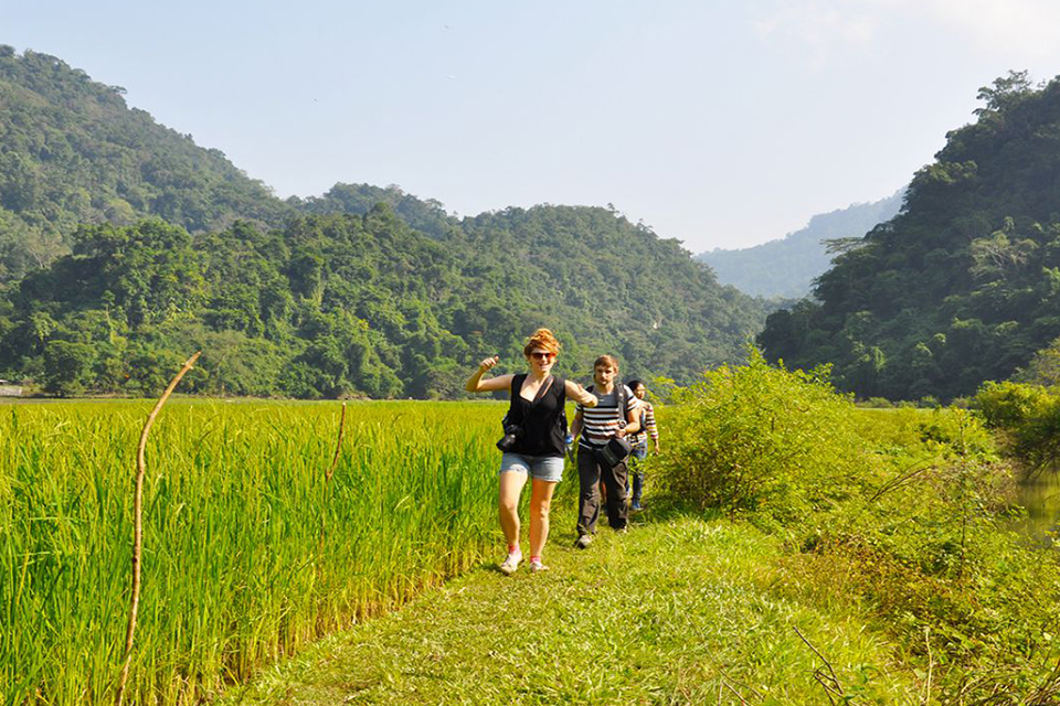 960-trekking-in-ba-be