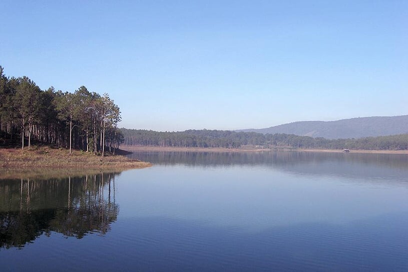 tuyen-lam-lake-1