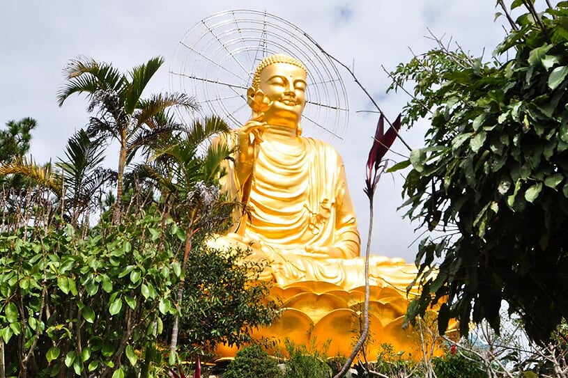 van-hanh-pagoda-2