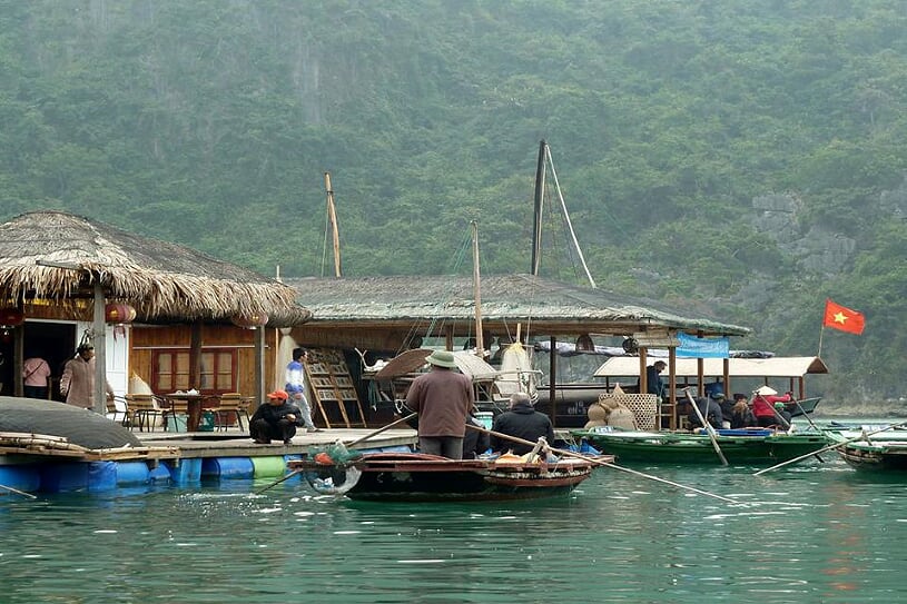 vung-vieng-floating-village