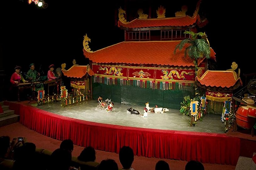 water-puppet-show-2