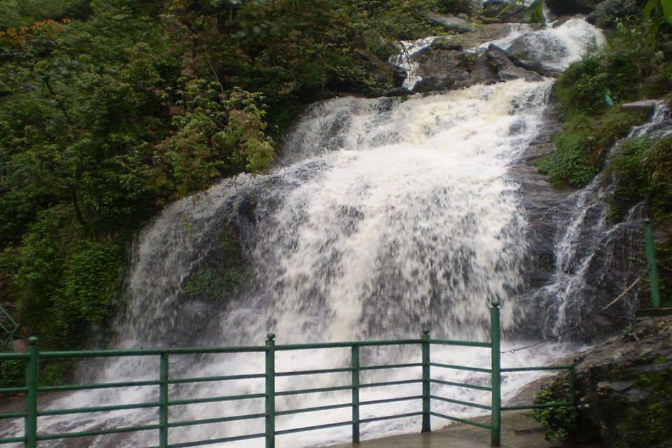 960-waterfall