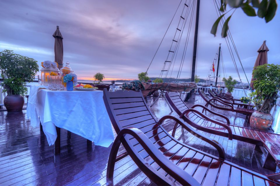 swan-deluxe-cruise-paddy-home-3-days-2-night-1