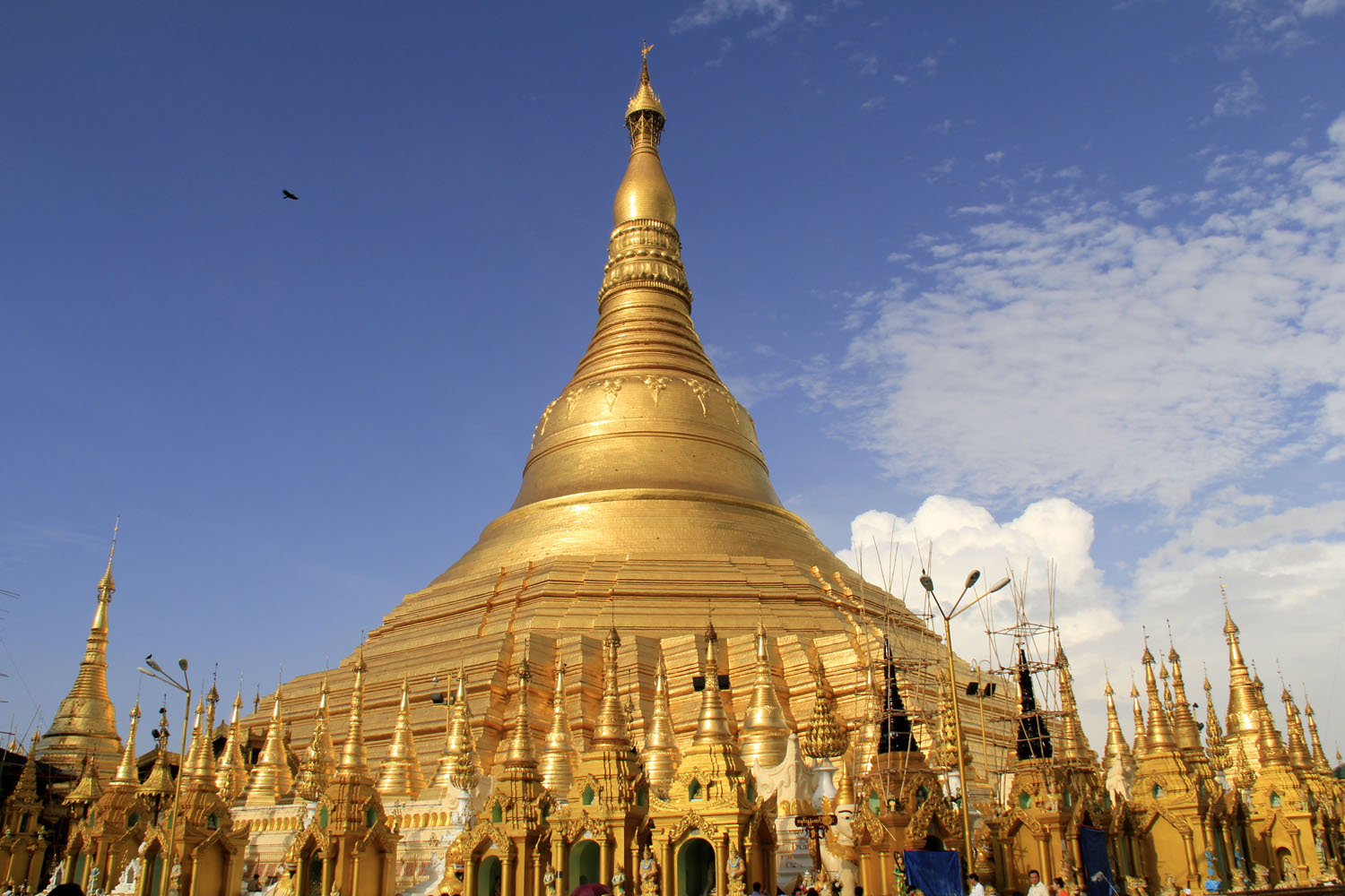shwedago-pagoda-1