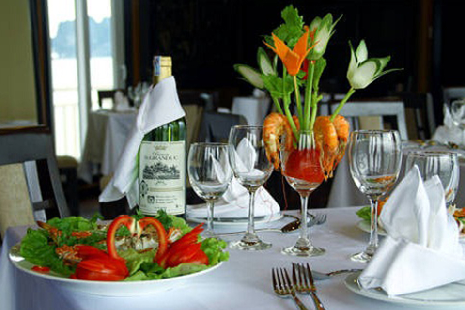 l'azalee-deluxe-cruise-3-days-2-nights-7