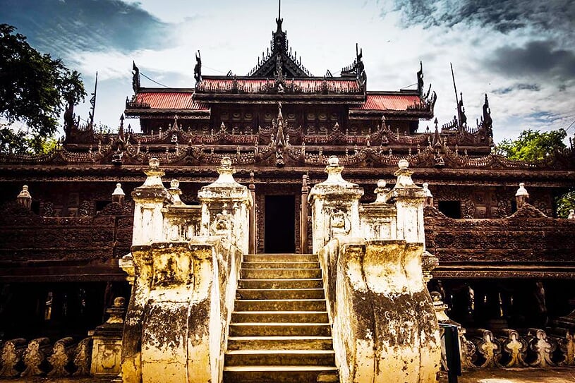 golden-palace-monastery-2