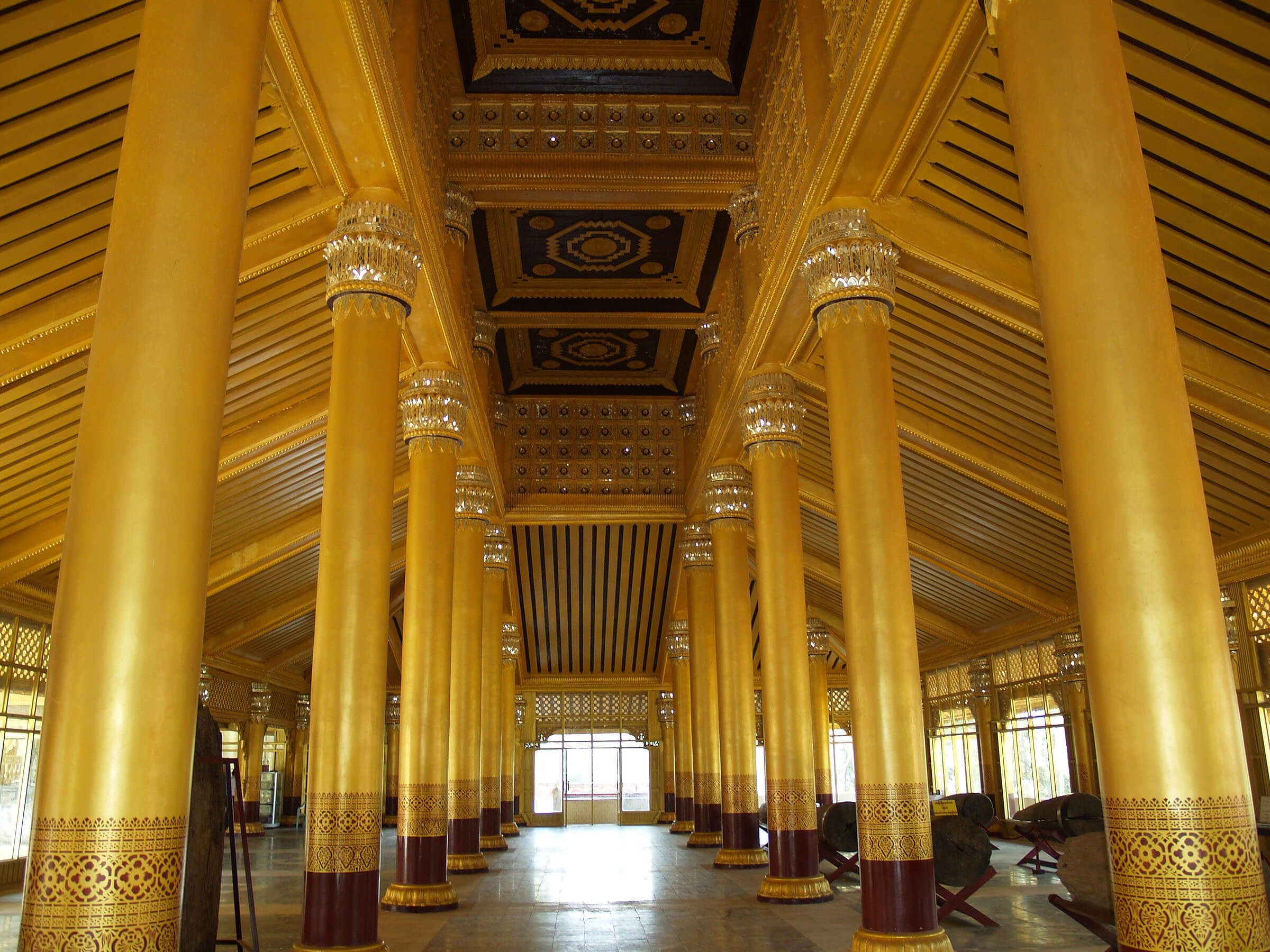 kanbawzathadi-palace-1