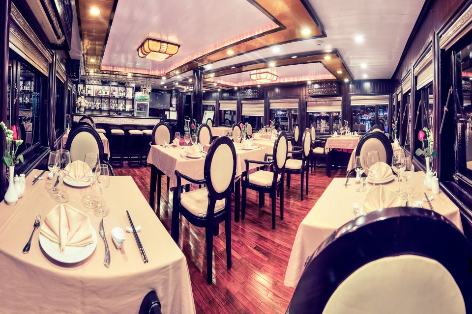 swan-deluxe-cruise-3-days-2-night-2