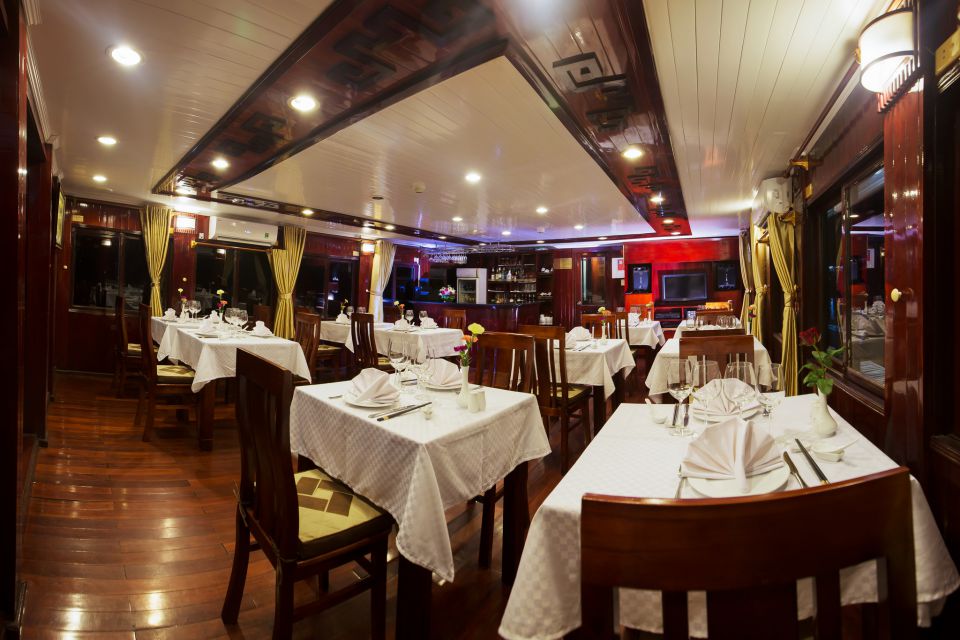 swan-deluxe-cruise-2-days-1-night-2