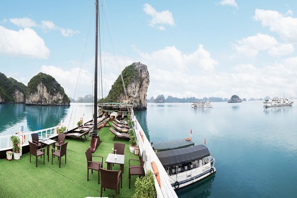 swan-deluxe-cruise-2-days-1-night-1