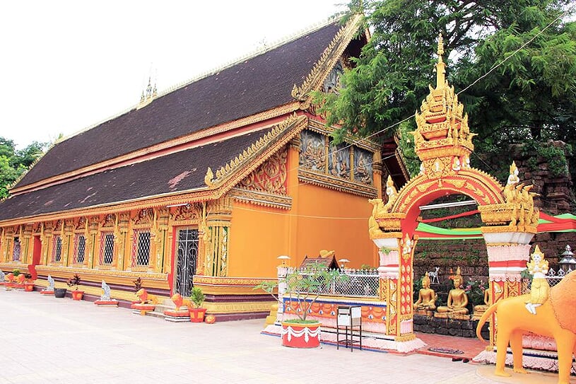 wat-si-muang-temple