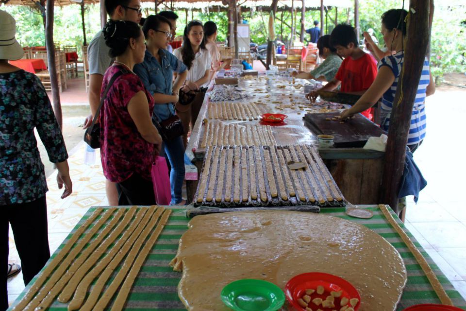 mekong-delta-and-cu-chi-tunnels-day-tour-7