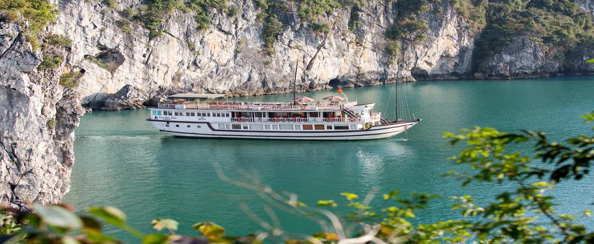 Garden Bay Luxury Cruise 3 days/ 2 nights
