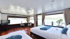 Suite cabin on top