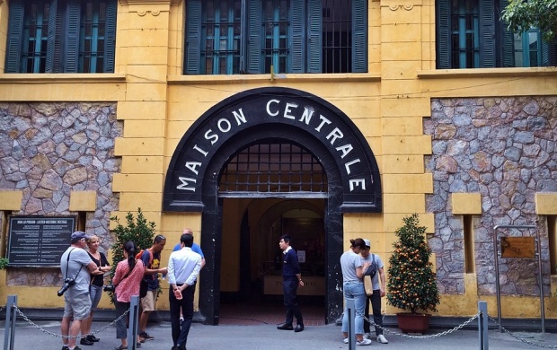 Hanoi War Sites Private Walking Tour (Half Day)