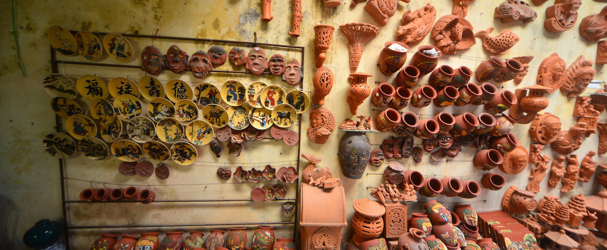 Bat Trang pottery village 