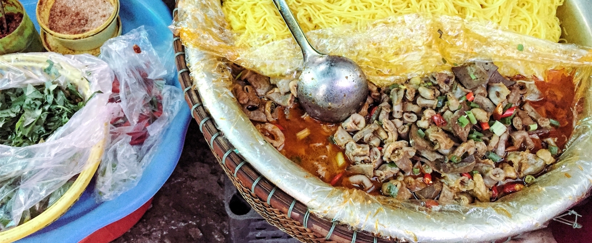 Dong Ba Market