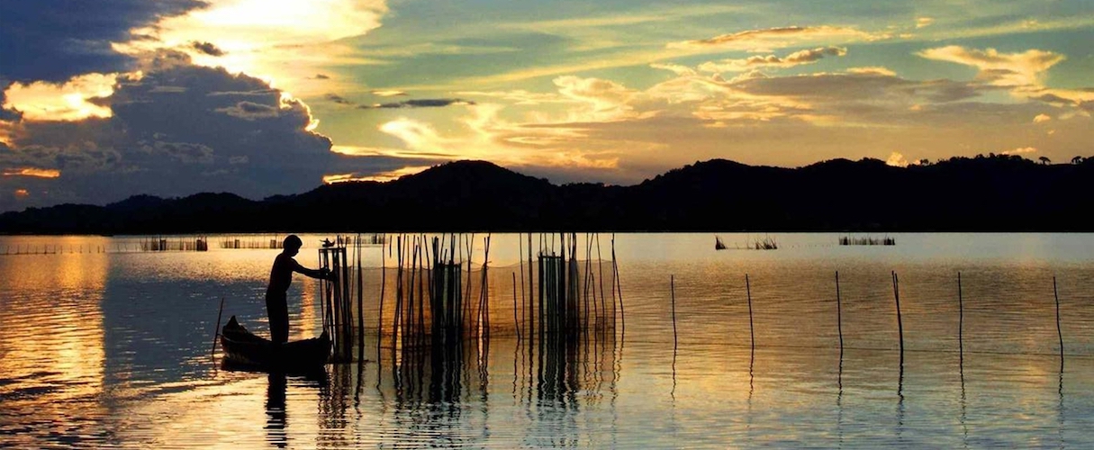 Lak Lake