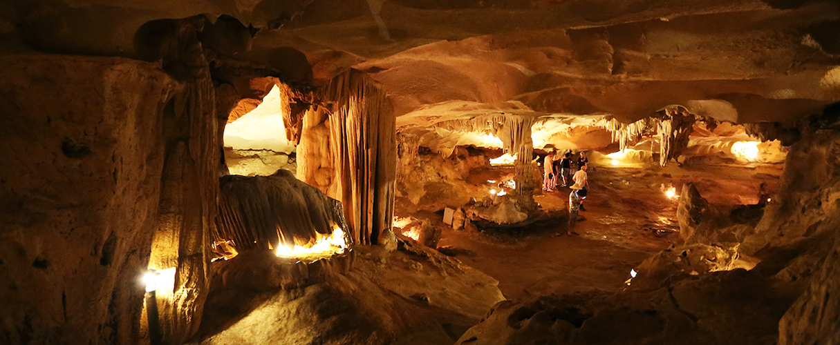 Thien Canh Son Cave