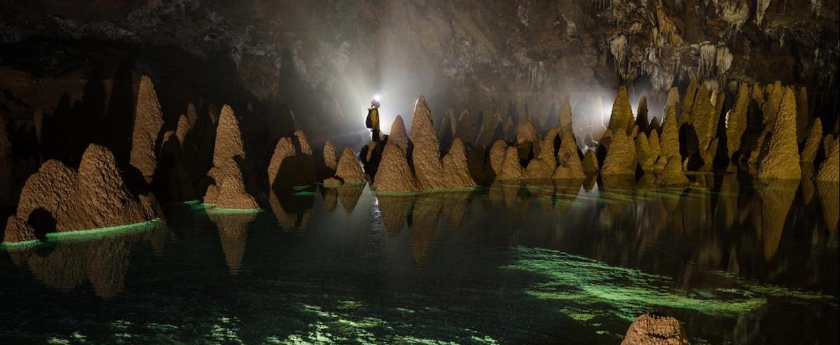 Va cave